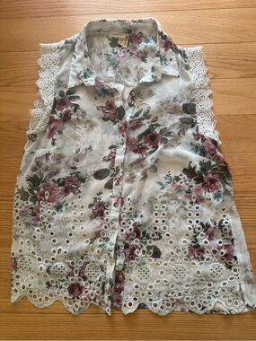 Anthropologie Floral Lace Trim Sleeveless Button-Front Blouse, Like NEW, XS